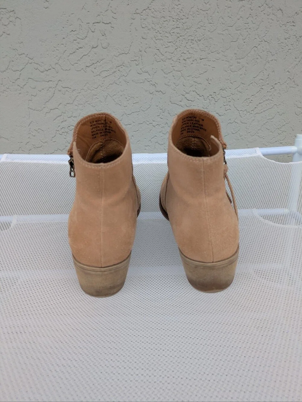 White Mountain Altos Leather Block Heel Ankle Boot In Beachwood Suede